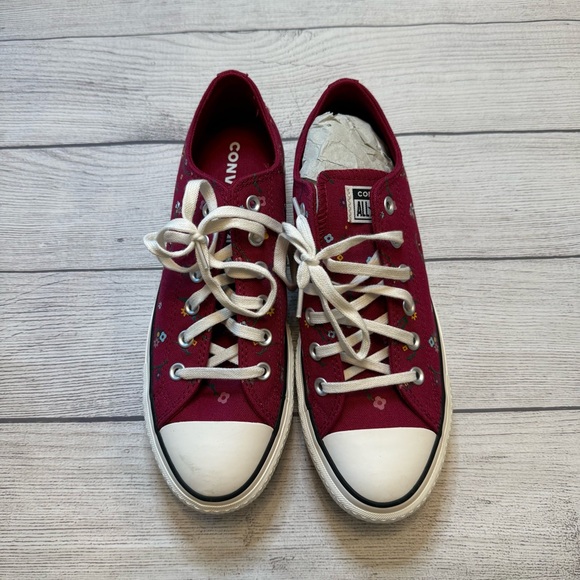 Converse Women’s Maroon Floral Sneakers - Picture 4 of 11
